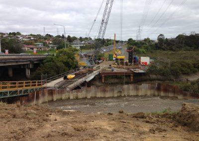 Sheet pile coffer dam installed for ground improvement works to install a bridge abutment (Source: SouthernSkies).