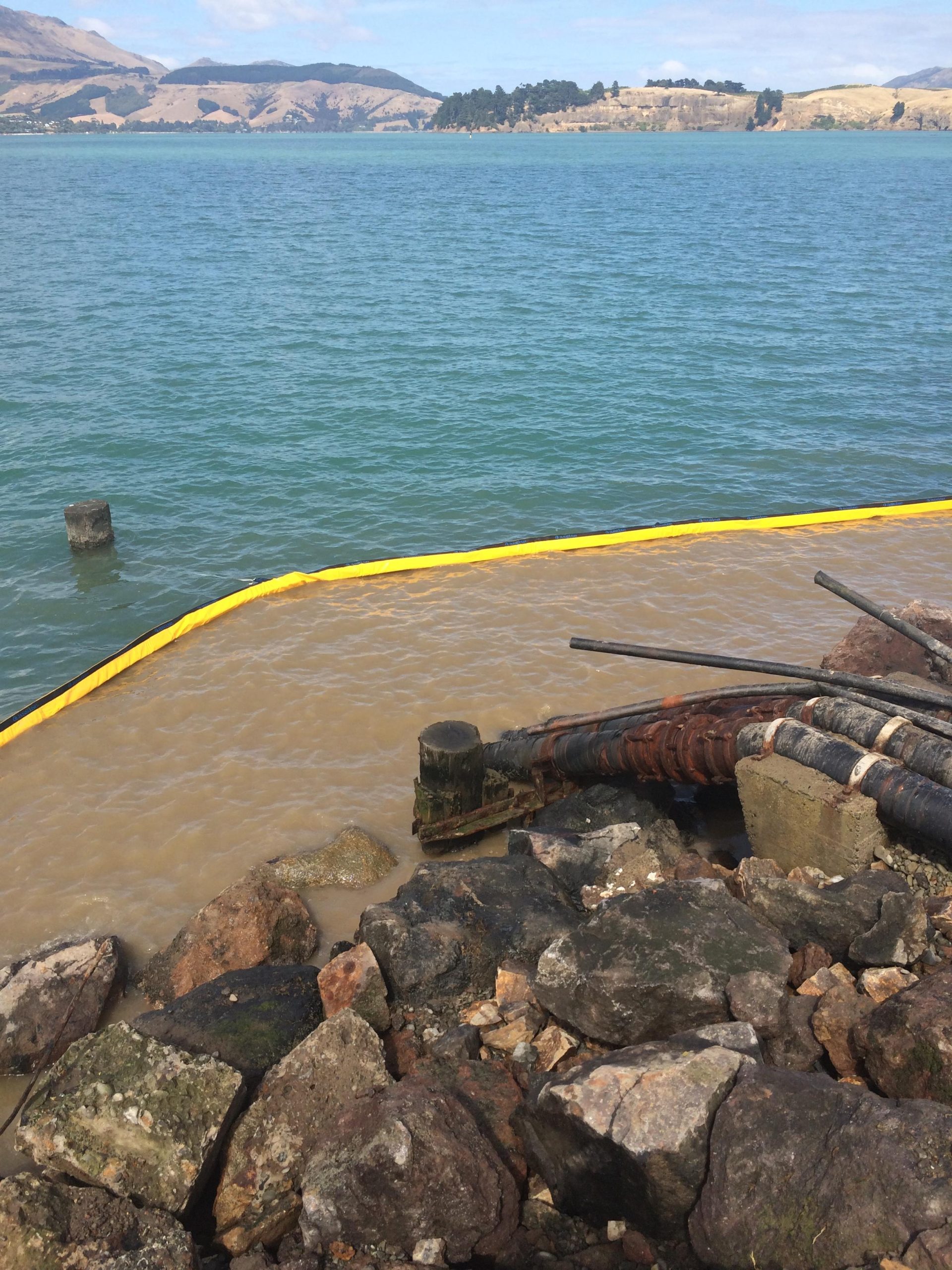 Silt curtain in the coastal marine area containing disturbed sediment (Source: Fulton Hogan).